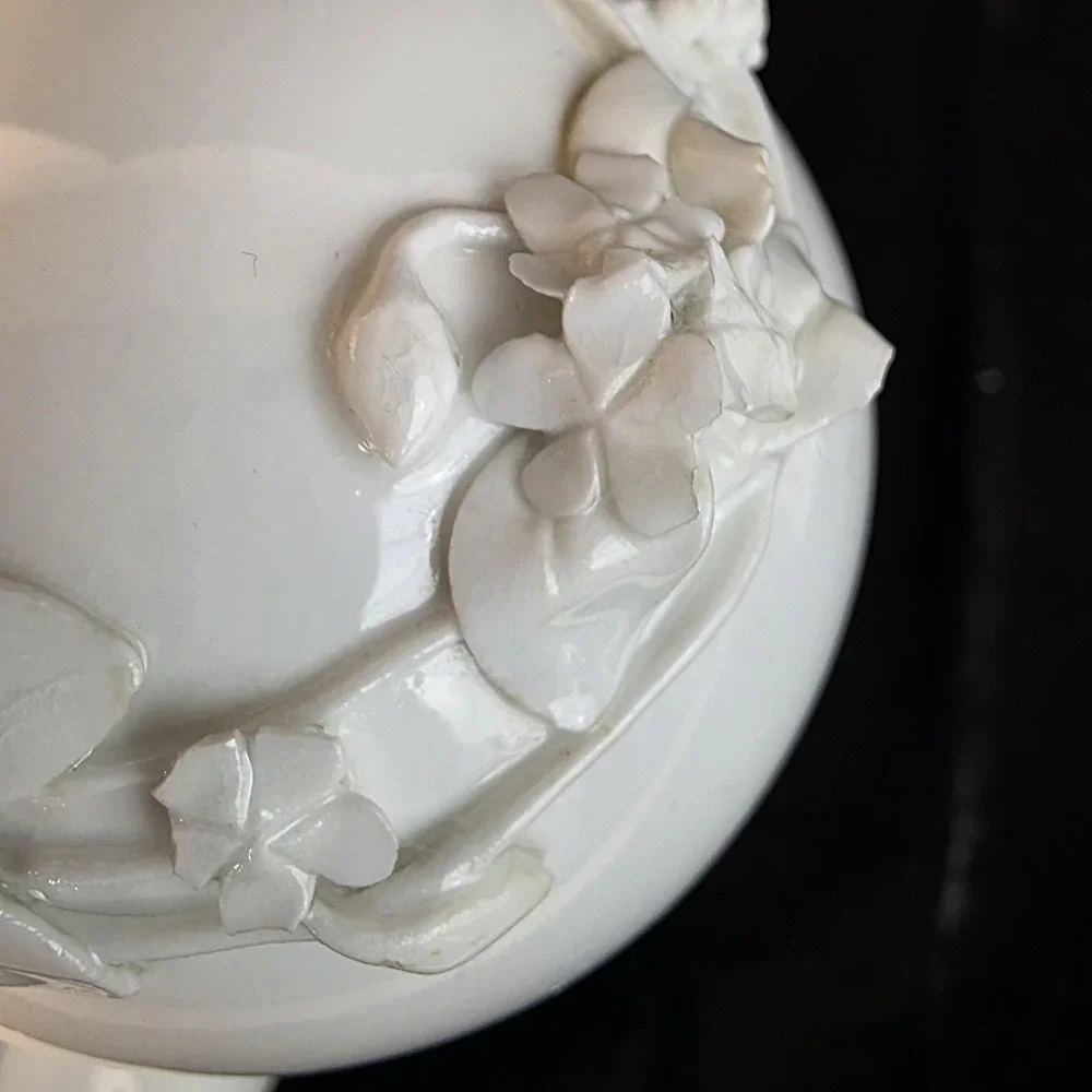 1877 Antique Royal Worcester‎ Aesthetic Movement Four Well Globe Bud Vase White